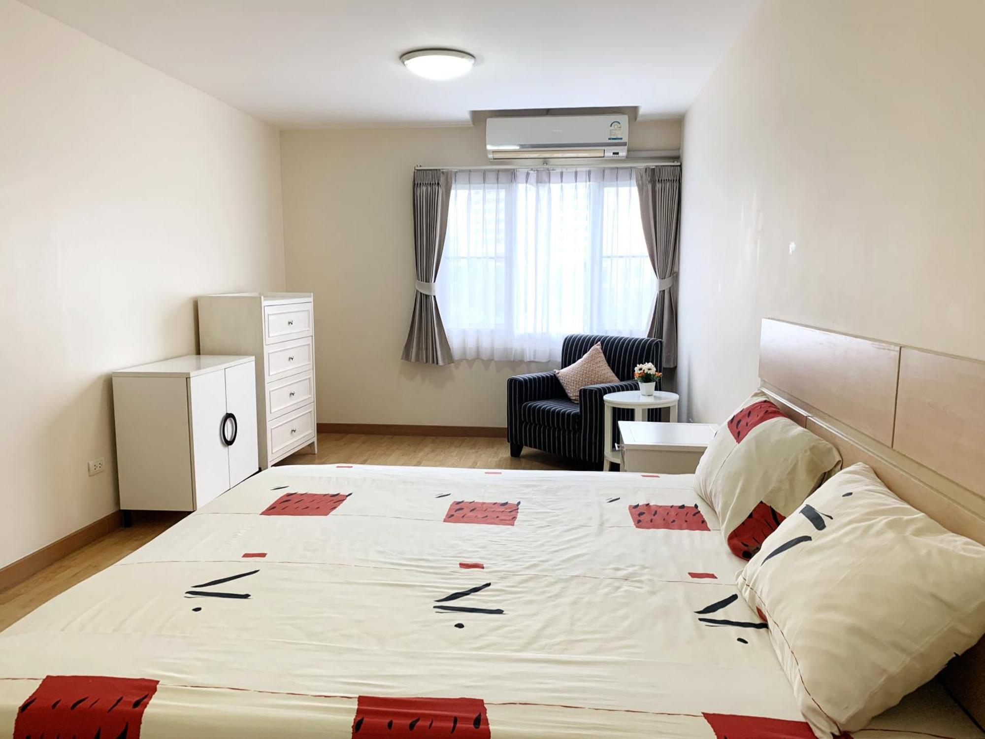 Charming Resident At Ekkamai From Studio Unit Up To 2 Bedroom Apartment Bangkok Dış mekan fotoğraf